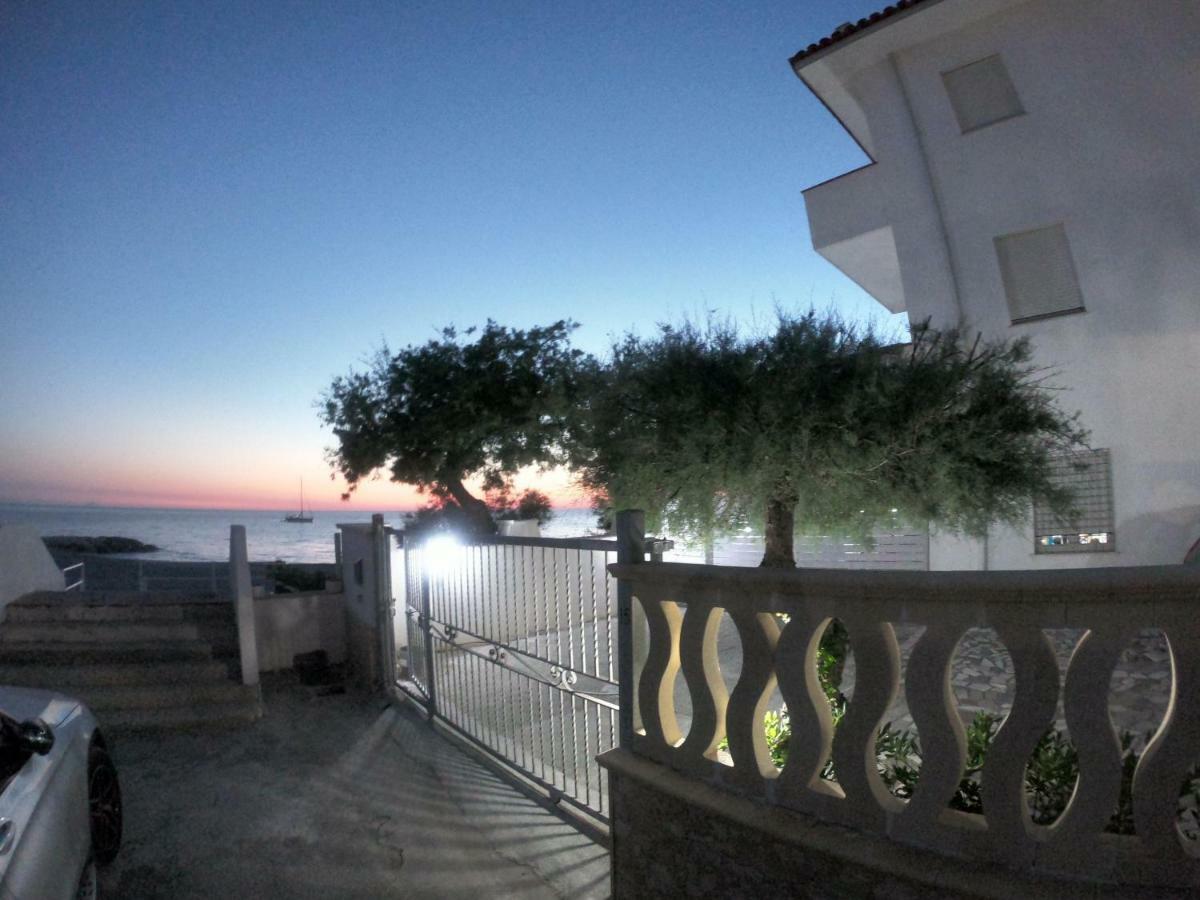 Rivamare Campora Casa Vacanze كامبورا سان جيوفاني المظهر الخارجي الصورة